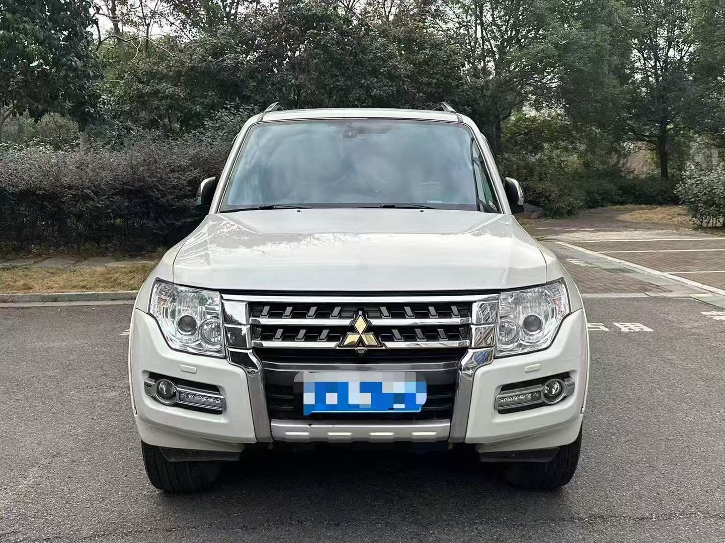 三菱帕杰罗 [进口] 2016款 3.0L 自动 四驱 豪华版价格0万 