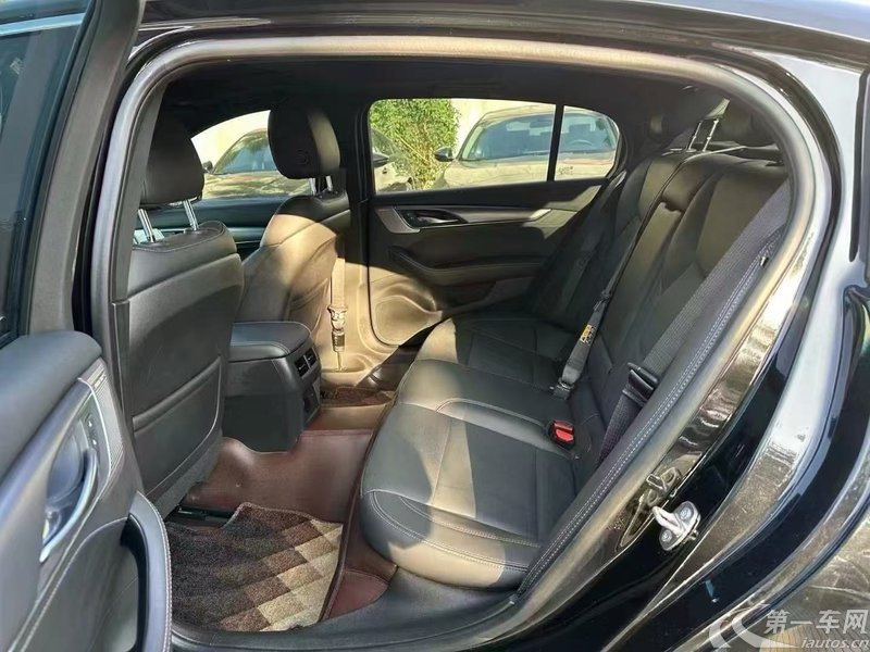凯迪拉克CT5 2022款 2.0T 自动 28T尊贵型 (国Ⅵ) 