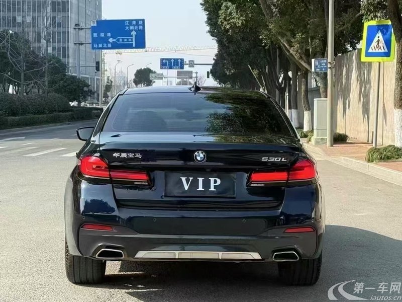 宝马5系 530Li 2022款 2.0T 自动 汽油 改款二尊享型M运动套装 (国Ⅵ) 