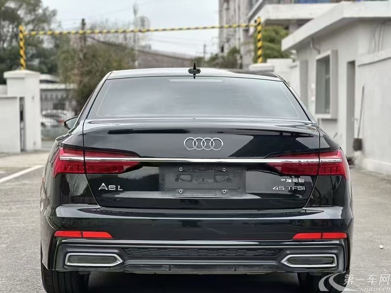 奥迪A6L 45TFSI 2021款 2.0T 自动 尊享致雅型 (国Ⅵ) 