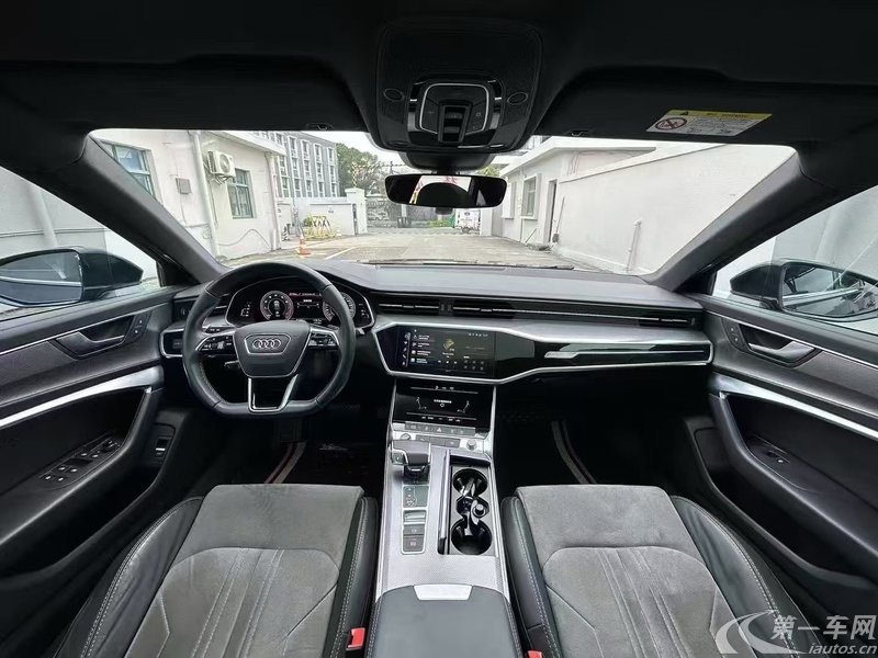 奥迪A6L 45TFSI 2021款 2.0T 自动 尊享致雅型 (国Ⅵ) 