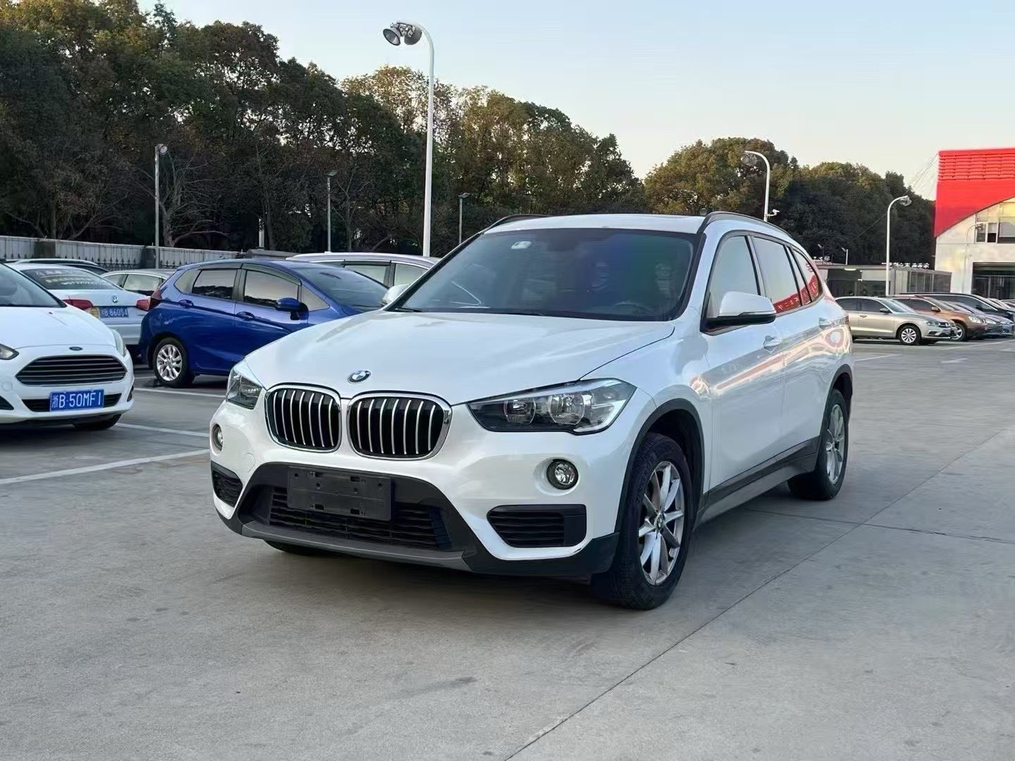宝马X1 xDrive20Li 2019款 2.0T 自动 四驱 汽油 豪华型 价格0万