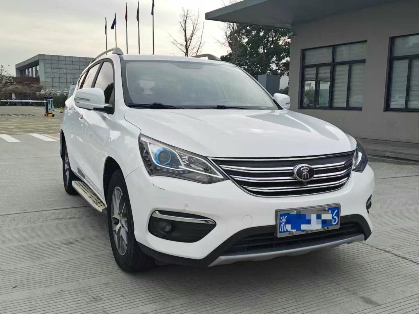 比亚迪宋 2018款 1.5T 自动 智联尊荣型 价格0万 