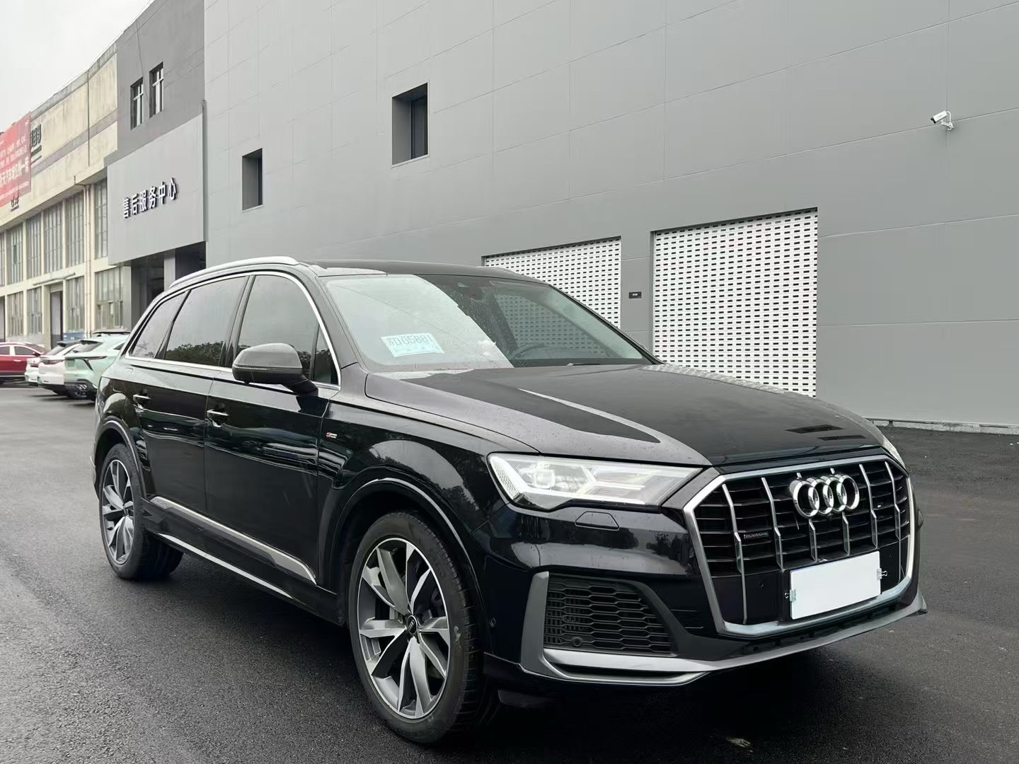 奥迪Q7 55 [进口] 2022款 3.0T 自动 尊贵型quattro二手车 二手S二手车 二手line价格0万 