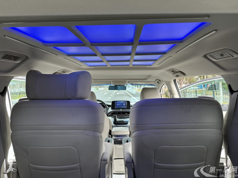 别克GL8 2020款 2.0T 自动 7座 652T豪华型 (国Ⅵ) 