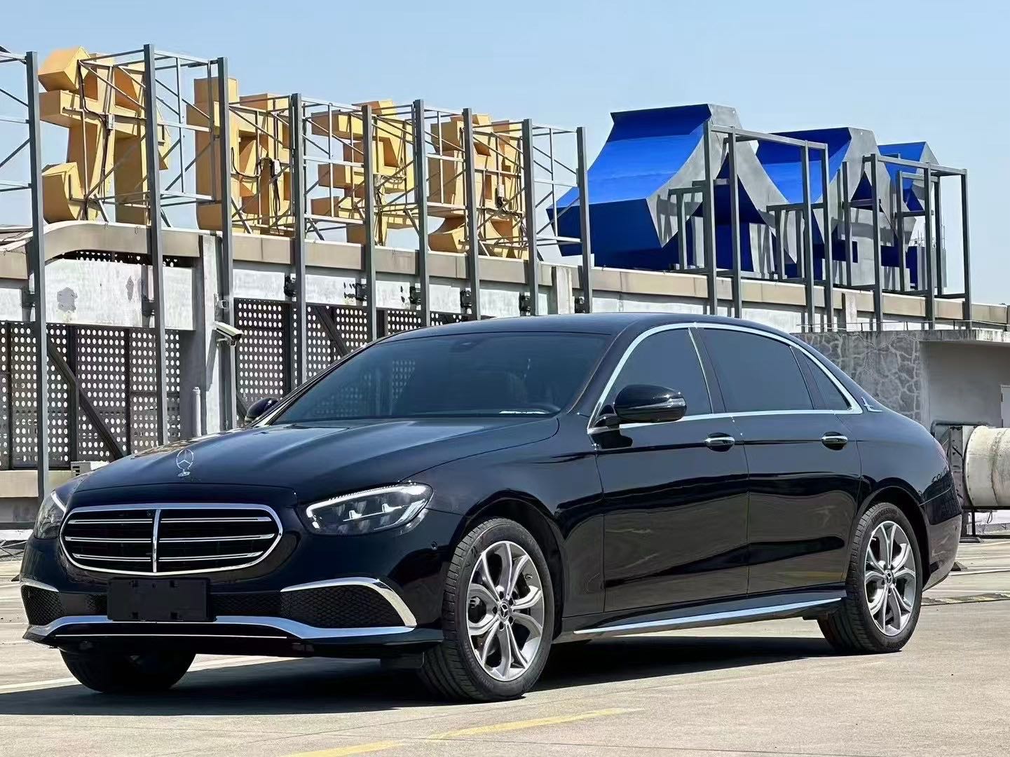 奔驰E级 300L 2022款 2.0T 自动 汽油 尊贵型 价格0万 