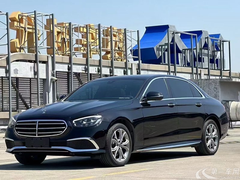 奔驰E级 300L 2022款 2.0T 自动 汽油 尊贵型 (国Ⅵ) 