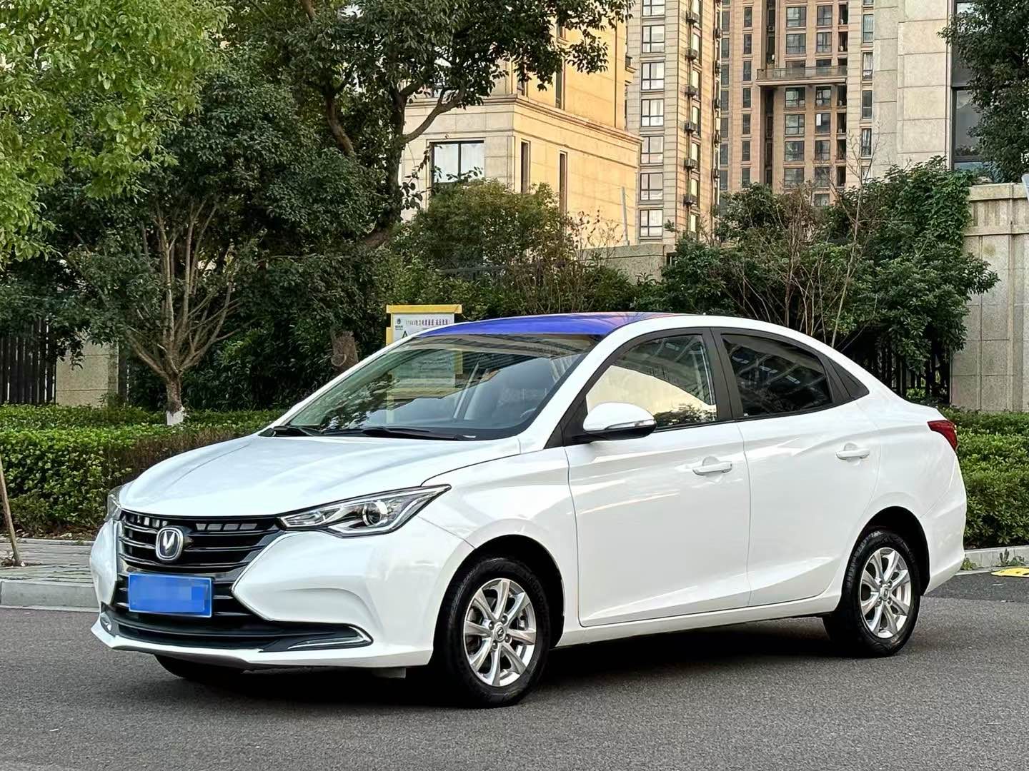 长安悦翔 2019款 1.5L 自动 4门5座三厢车 尊贵型 价格0万