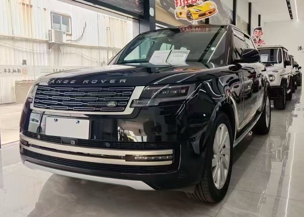 路虎揽胜 [进口] 2023款 3.0T 自动 四驱 P400二手车 二手SE长轴行政版美规版平行进口价格0万