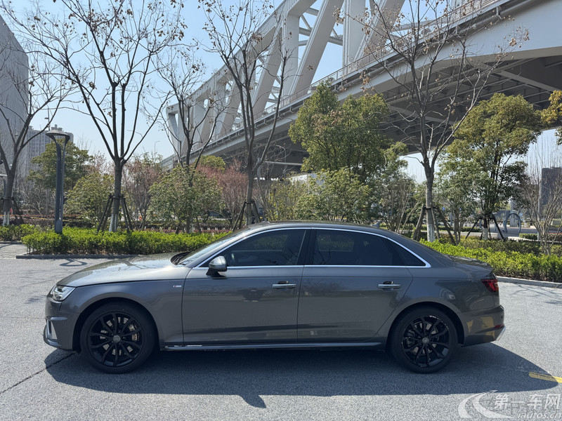 奥迪A4L 2019款 2.0T 自动 时尚型 (国Ⅵ) 