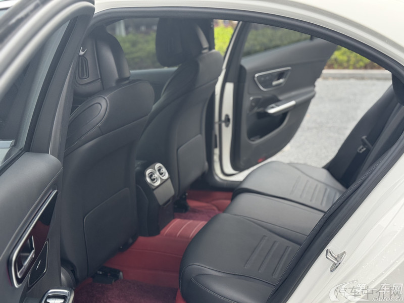 奔驰C级 C260L 2022款 1.5T 自动 改款运动版 (国Ⅵ) 