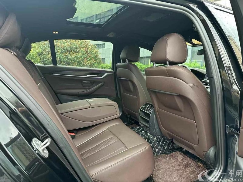 宝马5系 530Li 2022款 2.0T 自动 汽油 改款领先型M运动套装 (国Ⅵ) 