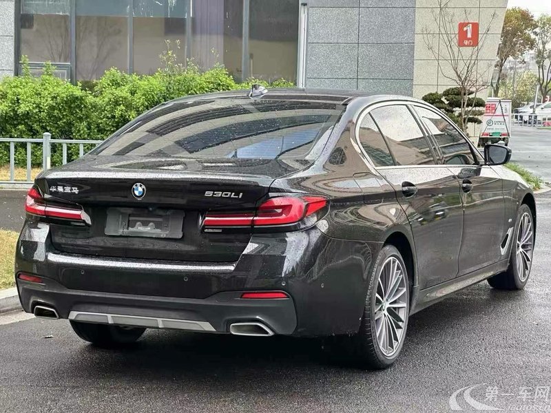 宝马5系 530Li 2022款 2.0T 自动 汽油 改款领先型M运动套装 (国Ⅵ) 