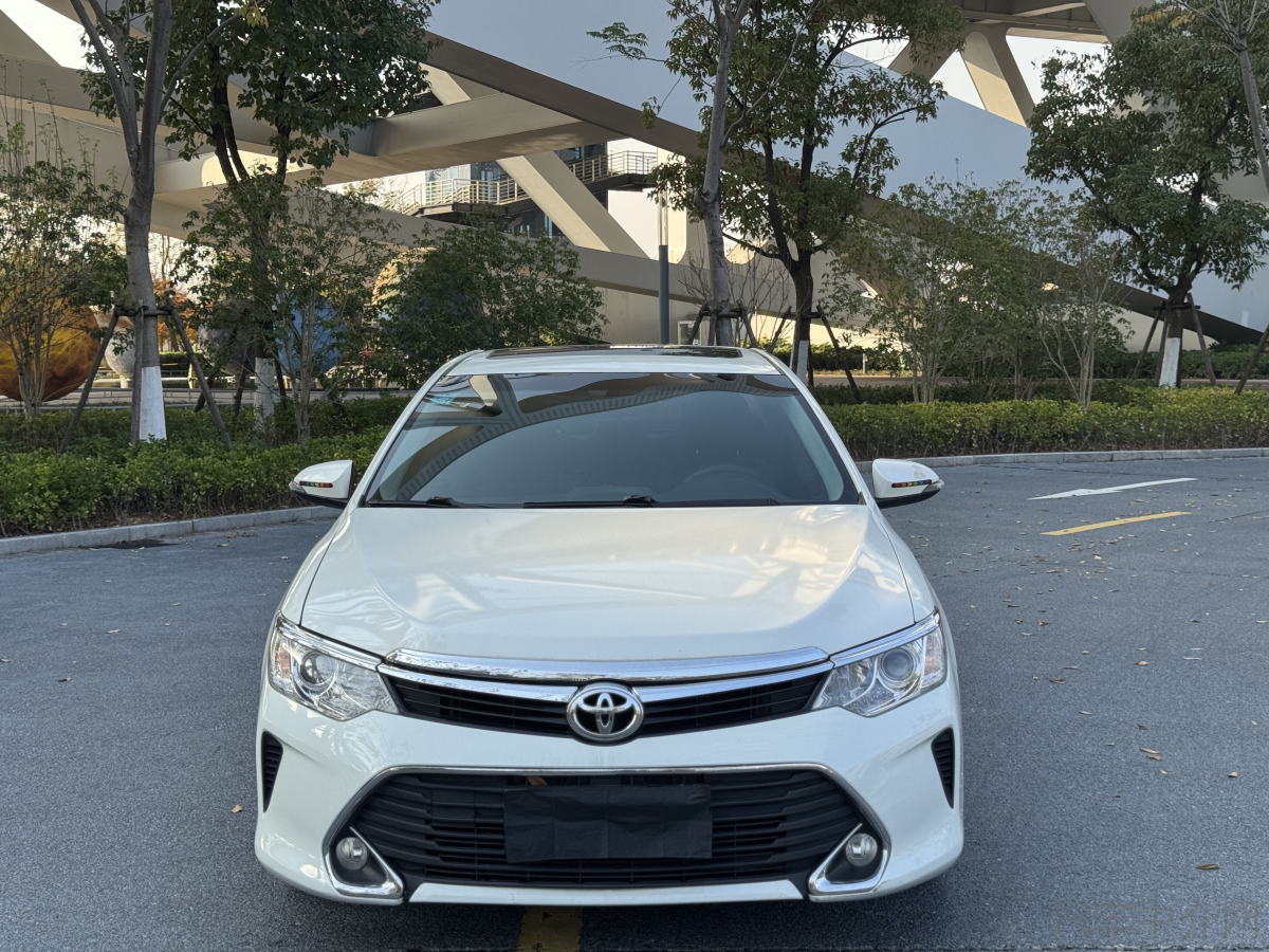 丰田凯美瑞 2015款 2.0L 自动 豪华版 价格0万 