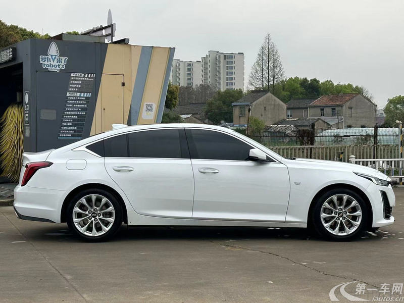 凯迪拉克CT5 2020款 2.0T 自动 豪华型 (国Ⅵ) 
