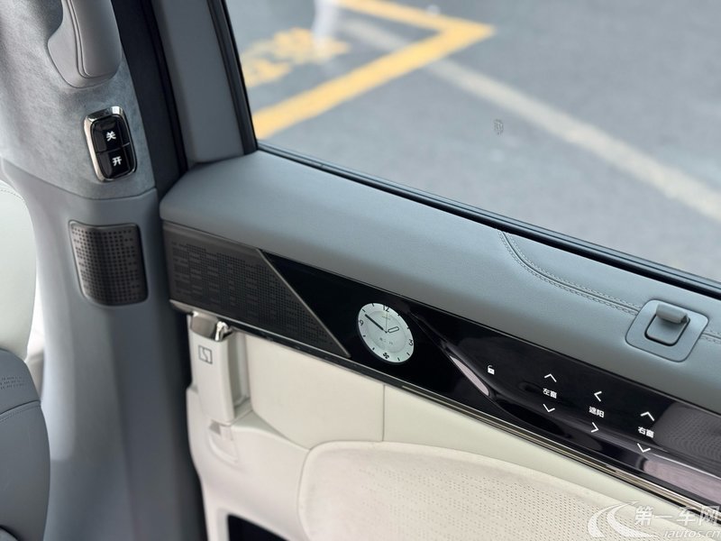 极氪ZEEKR 009 2024款 0.0T 自动 过道版108kWh 