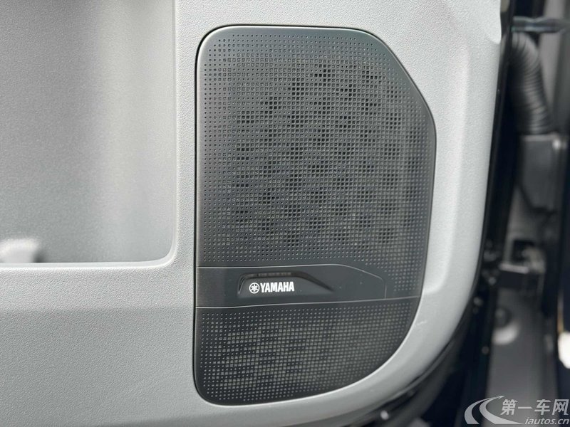 极氪ZEEKR 009 2024款 0.0T 自动 过道版108kWh 