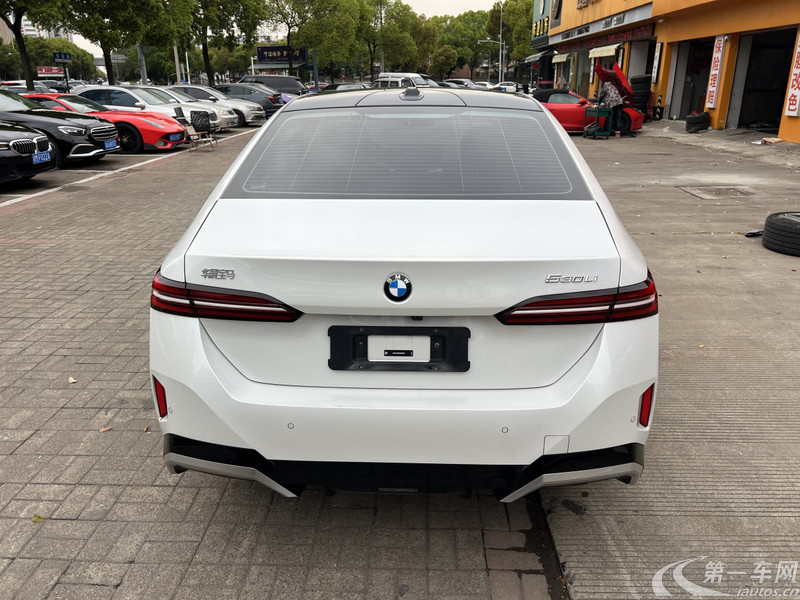 宝马5系 530Li 2024款 2.0T 自动 汽油 领先型M运动套装 (国Ⅵ) 