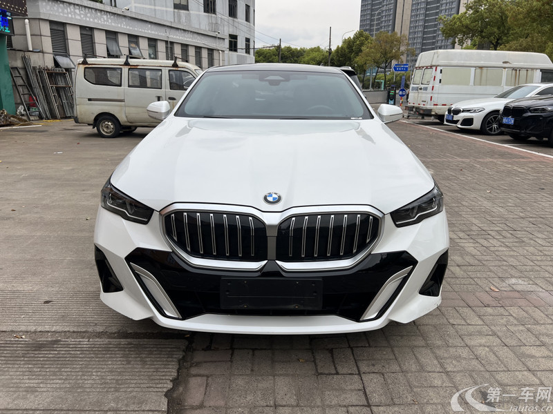 宝马5系 530Li 2024款 2.0T 自动 汽油 领先型M运动套装 (国Ⅵ) 