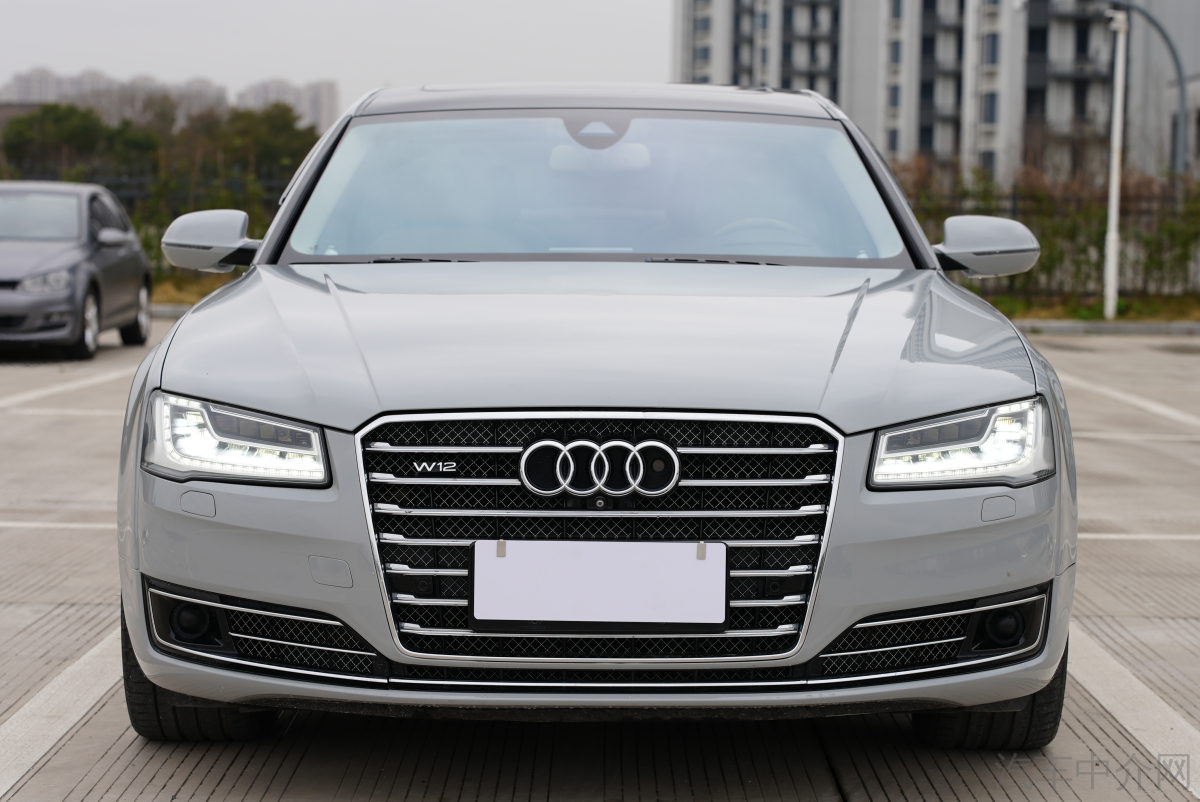 奥迪A8L [进口] 2016款 6.3L 自动 汽油 旗舰型价格0万 