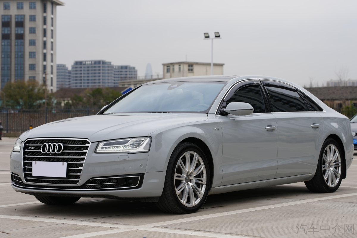 奥迪A8L [进口] 2016款 6.3L 自动 汽油 旗舰型价格0万