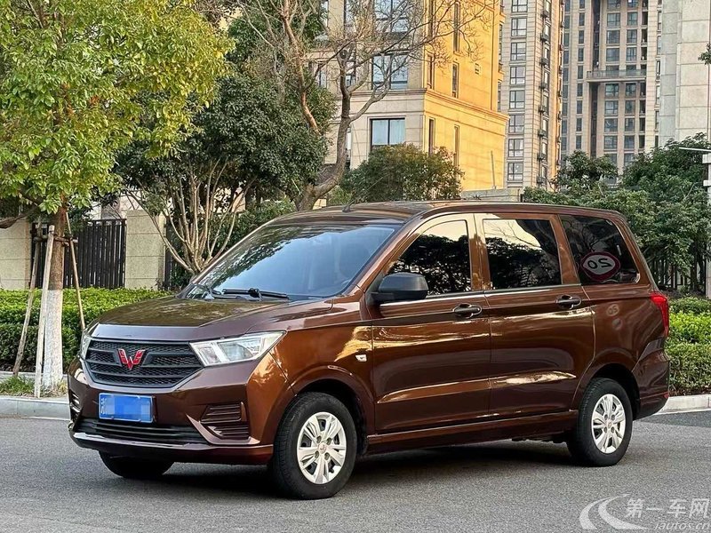 五菱宏光 S 2021款 1.5L 手动 5座 舒适型 