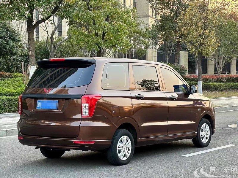 五菱宏光 S 2021款 1.5L 手动 5座 舒适型 