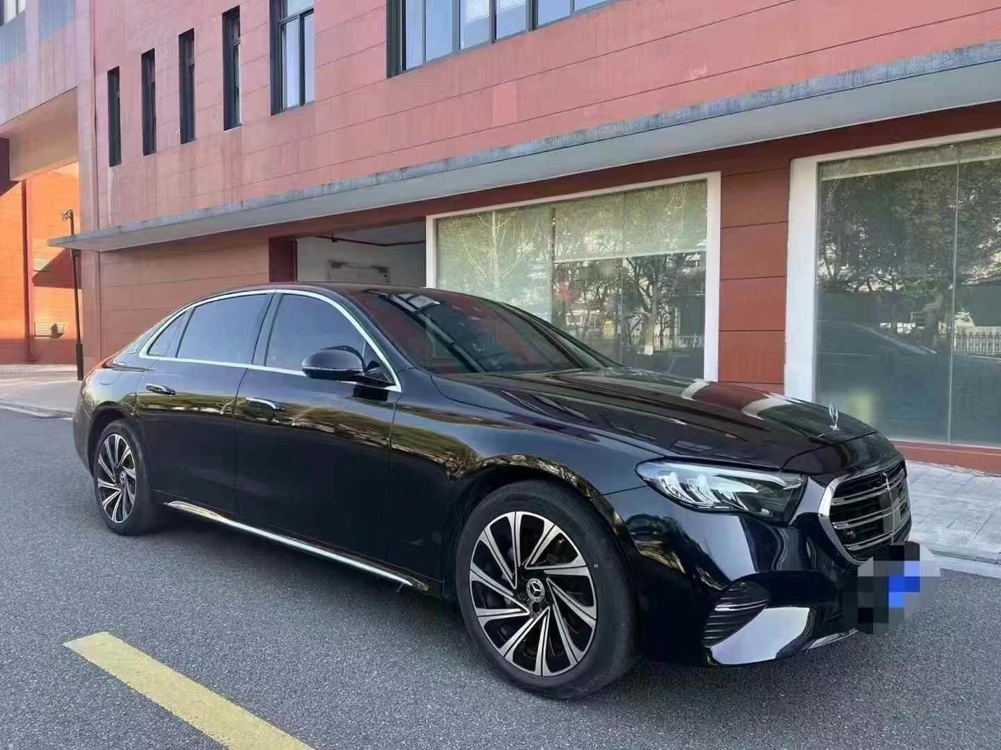 奔驰E级 E300L 2024款 2.0T 自动 汽油 尊贵型 价格0万 