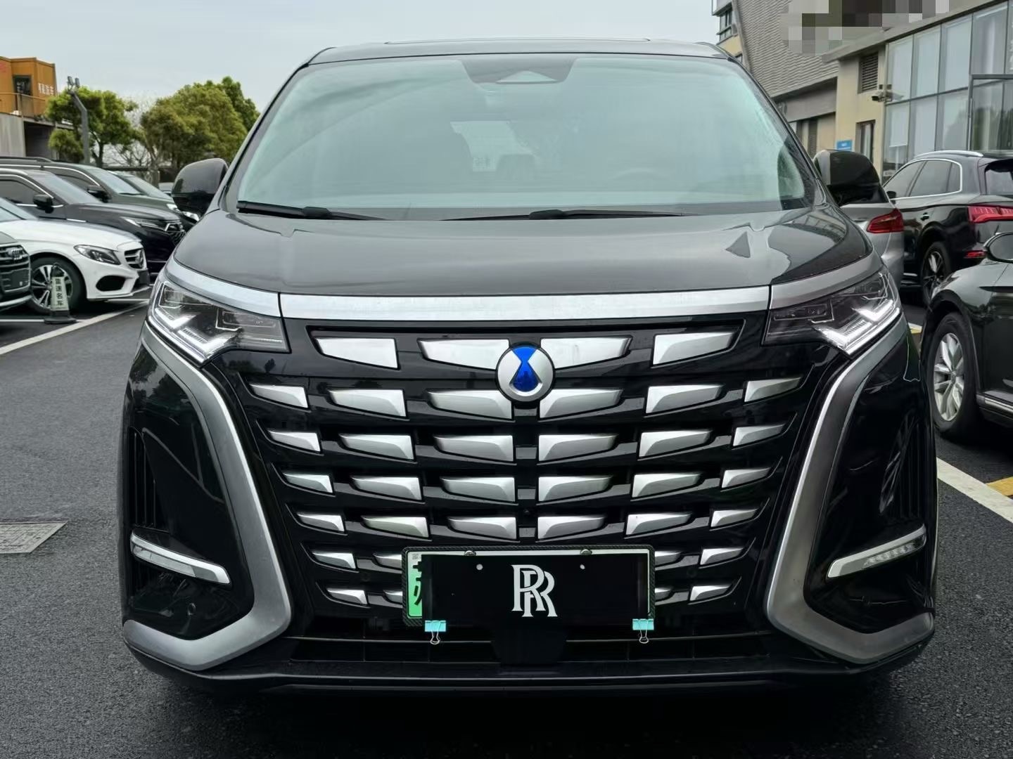 腾势D9 DM二手车 二手i 2024款 1.5T 自动 980尊贵型 价格0万 