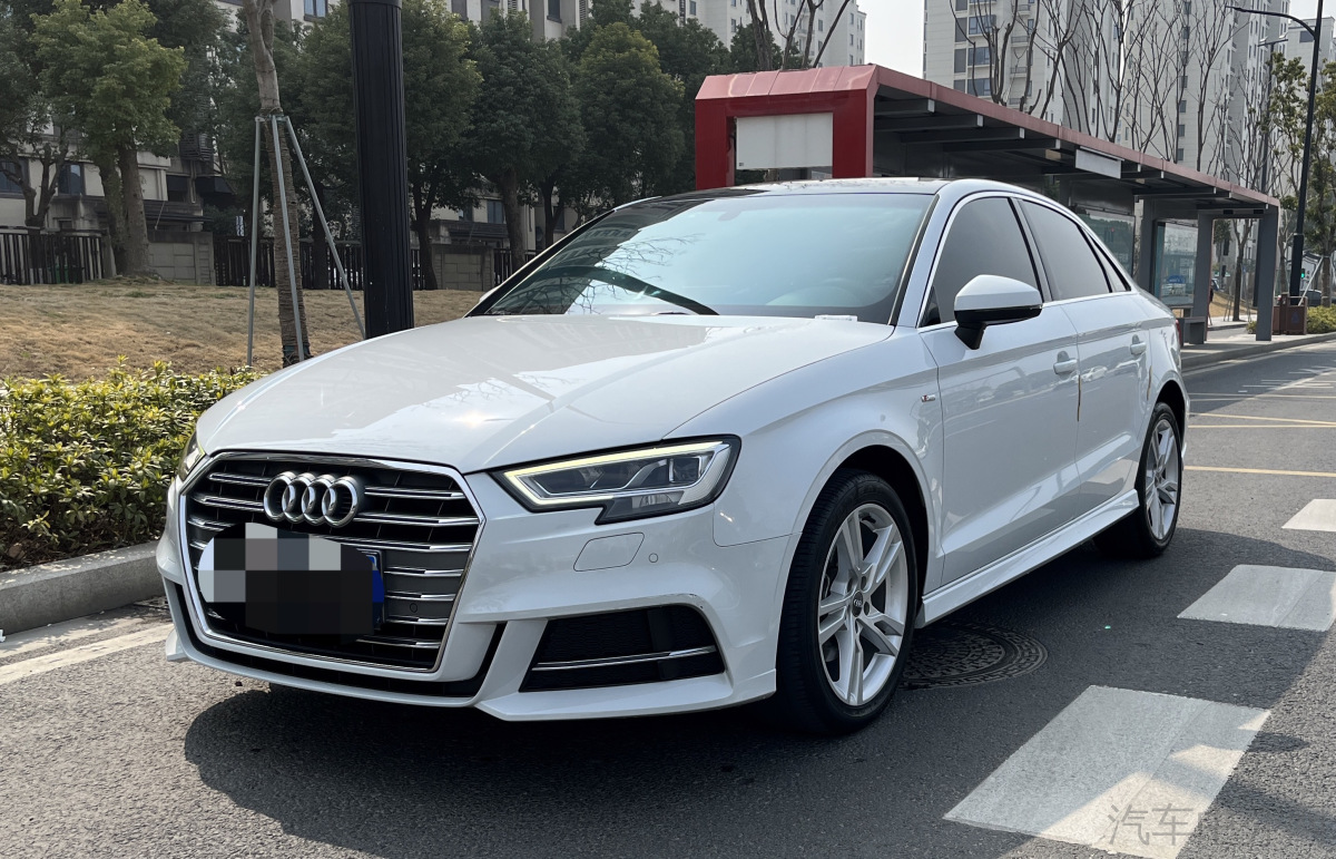奥迪A3 35TFSI 2020款 1.4T 自动 进取型Limousine 价格0万