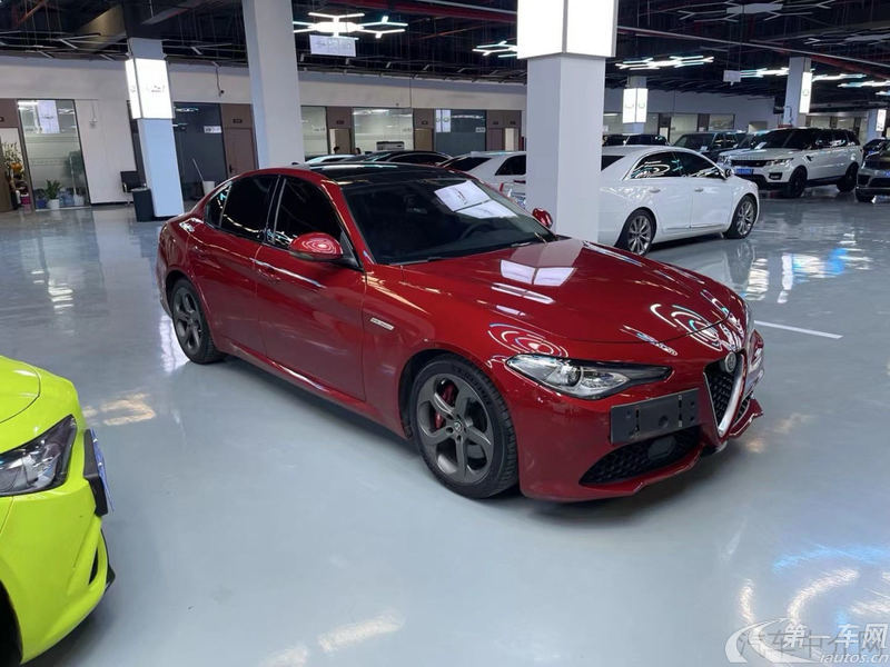 阿尔法罗密欧Giulia [进口] 2017款 2.0T 自动 豪华版 