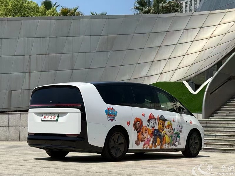 理想MEGA 2024款 0.0T 自动 Ultra 