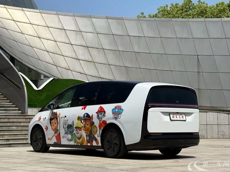 理想MEGA 2024款 0.0T 自动 Ultra 