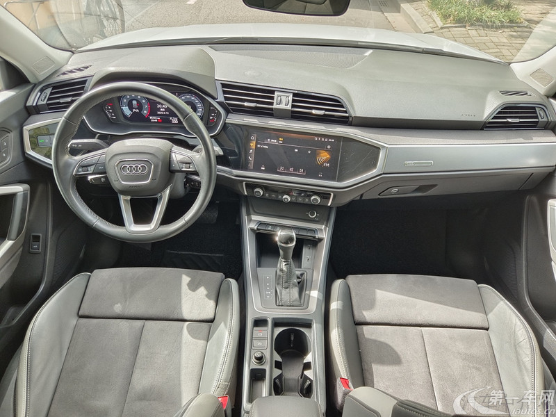 奥迪Q3 35TFSI 2022款 1.4T 自动 前驱 时尚动感型 (国Ⅵ) 