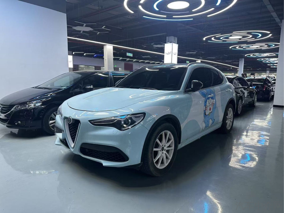阿尔法罗密欧Stelvio [进口] 2017款 2.0T 自动 280HP豪华版价格0万