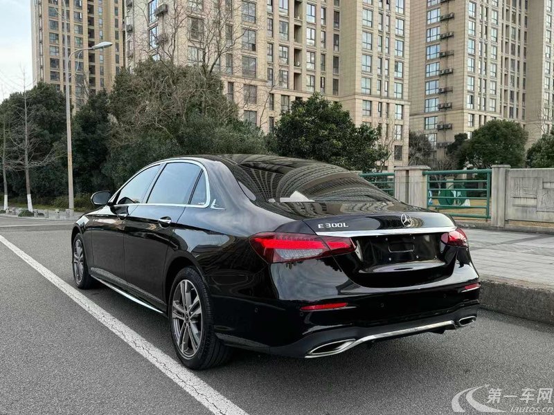 奔驰E级 260L 2023款 2.0T 自动 汽油 运动型 (国Ⅵ) 