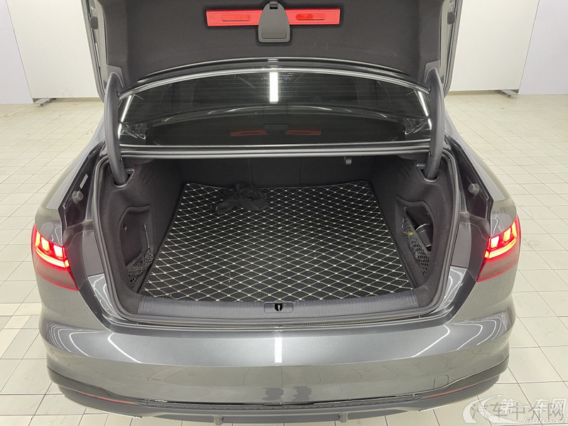 奥迪A4L 2020款 2.0T 自动 quattro臻选动感型 (国Ⅵ) 