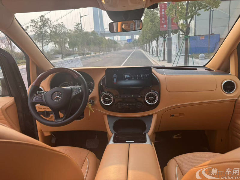奔驰威霆 2021款 2.0T 自动 7座 汽油 商务版 (国Ⅵ) 