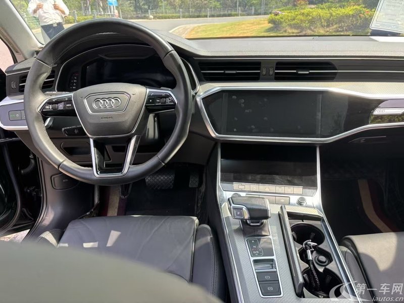奥迪A6L 45TFSI 2021款 2.0T 自动 臻选动感型 (国Ⅵ) 