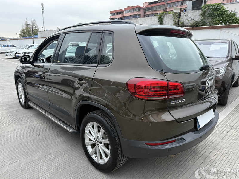 大众途观 2016款 1.8T 自动 四驱 300TSI豪华版 (国Ⅴ) 