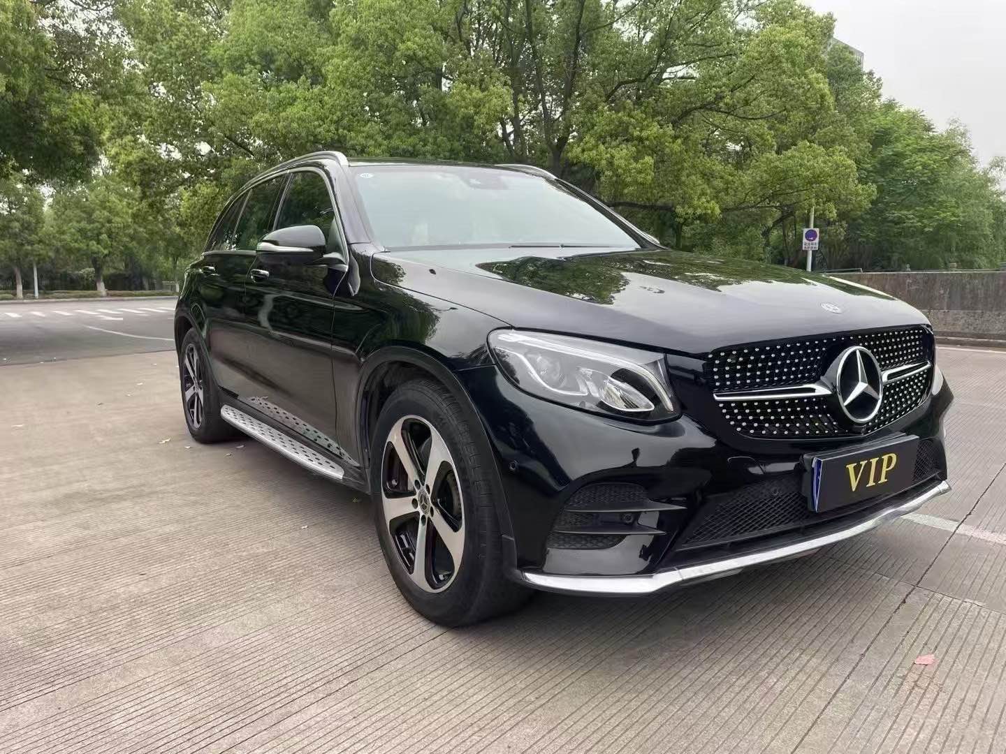 奔驰GLC GLC260L 2019款 2.0T 自动 改款豪华型 价格0万 
