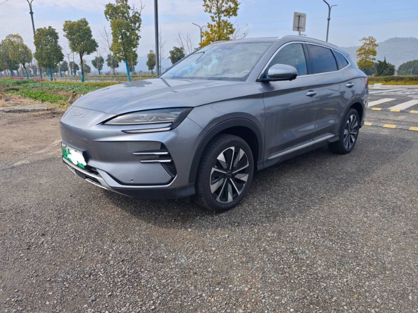 比亚迪宋PLUS EV 荣耀版 2024款 0.0T 自动 605km旗舰PLUS价格0万