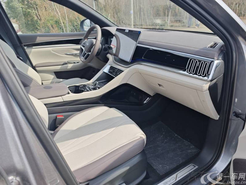 比亚迪宋PLUS EV 荣耀版 2024款 0.0T 自动 605km旗舰PLUS 