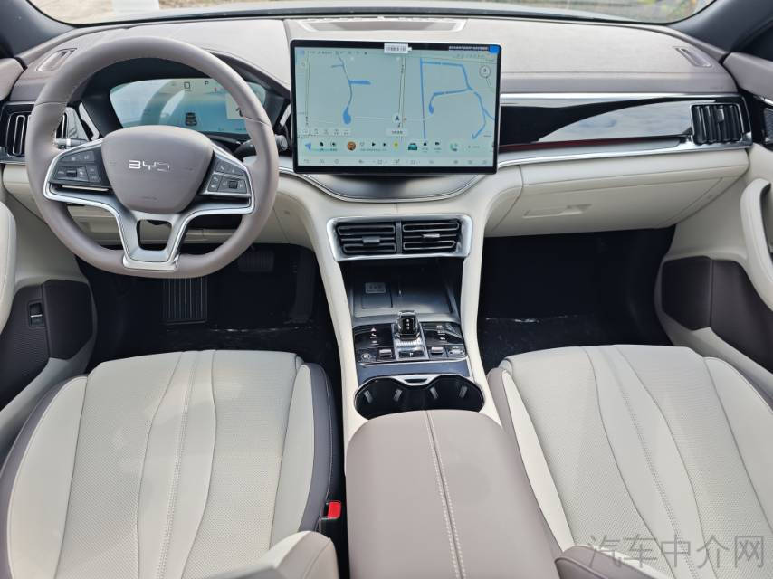 比亚迪宋PLUS EV 荣耀版 2024款 0.0T 自动 605km旗舰PLUS价格0万 