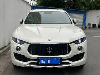 玛莎拉蒂Levante 3.0T 自动 标准版 