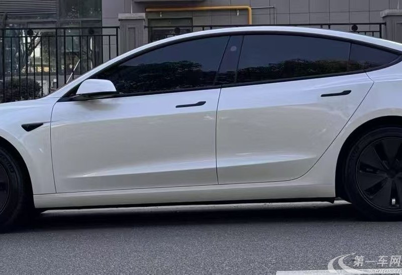 特斯拉MODEL 3 2024款 自动 高性能全轮驱动版 纯电动 