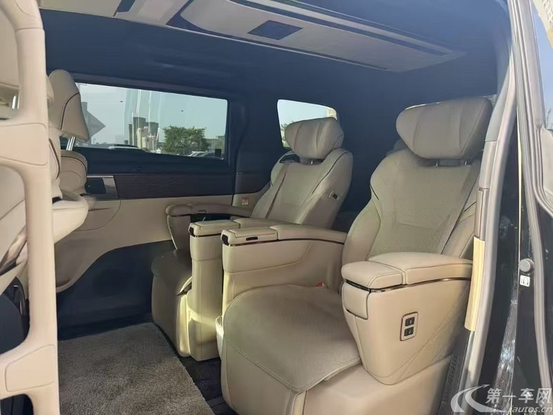 丰田威尔法 皇冠 [进口] 2024款 2.5L 自动 至尊版 