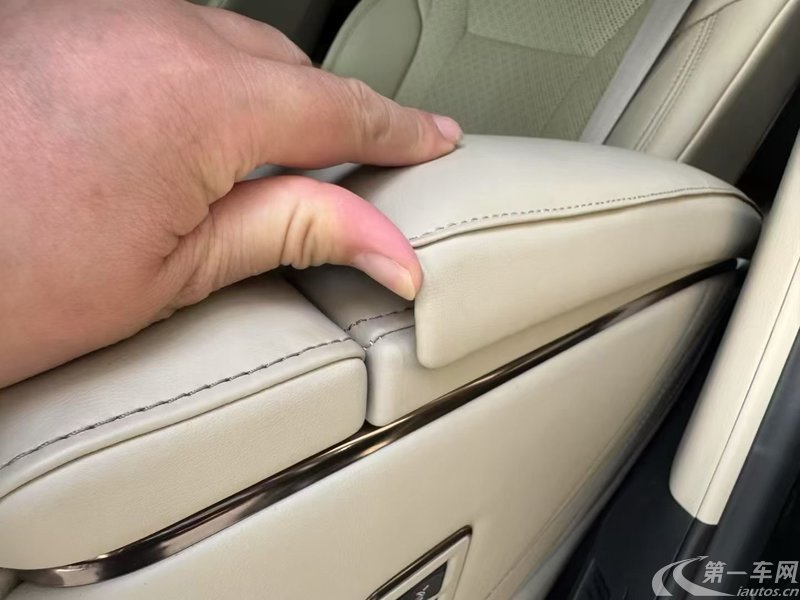 丰田威尔法 皇冠 [进口] 2024款 2.5L 自动 至尊版 