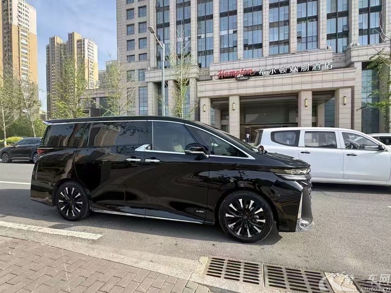 丰田威尔法 皇冠 [进口] 2024款 2.5L 自动 至尊版 