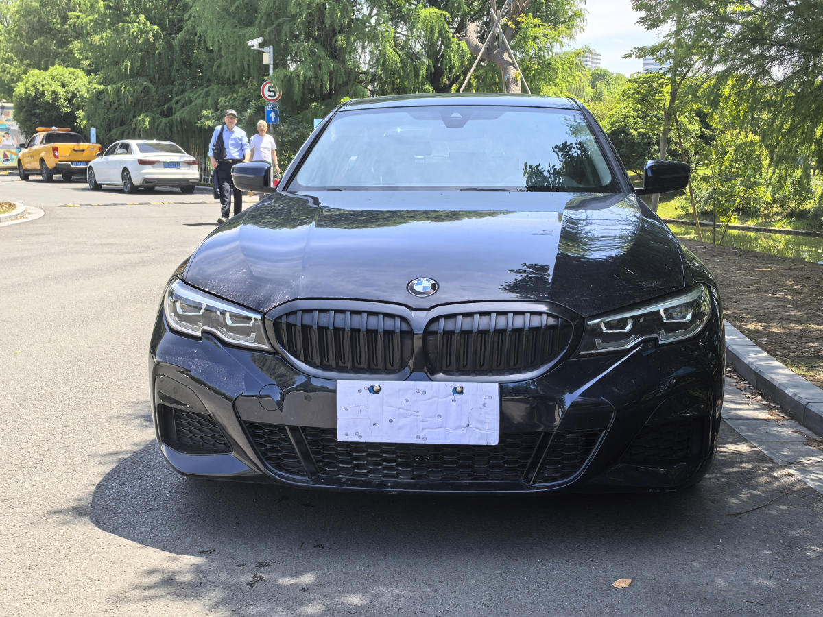 宝马3系 325i 2020款 2.0T 自动 汽油 M运动套装 价格0万 